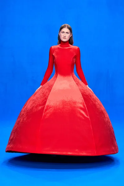 Look 90